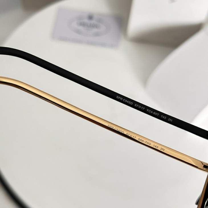 Picture of Prada Sunglasses _SKUfw75842711fw
